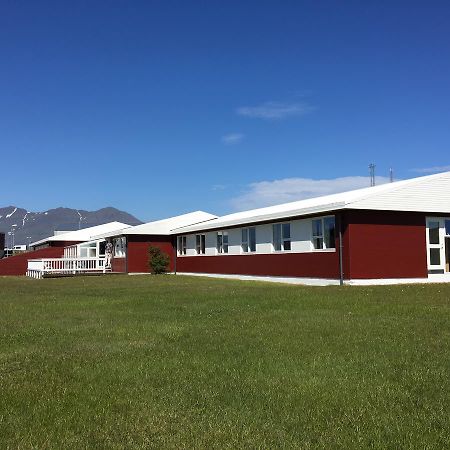 Helgafell Hostel Дьюпівоґюр Екстер'єр фото