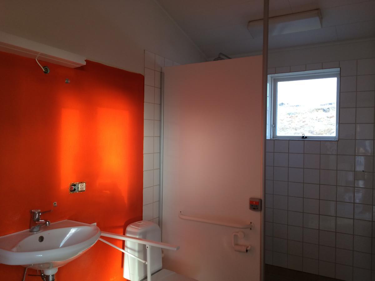 Helgafell Hostel Дьюпівоґюр Екстер'єр фото